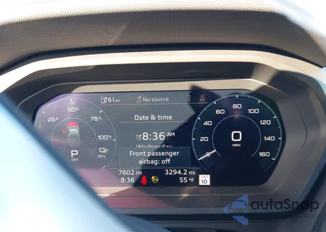 2024 Audi Q4 Sportback E-Tron Premium Plus 55 Quattro z USA, uszkodzony, nr VIN WA13UBFZ8RP082464